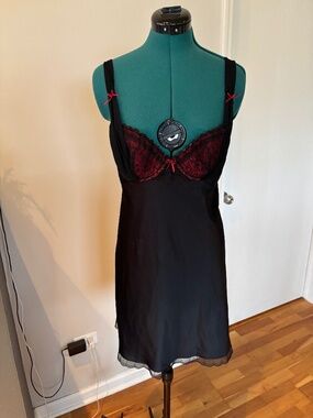 Darjeeling vintage Y2K black and red teddie slip dress, S